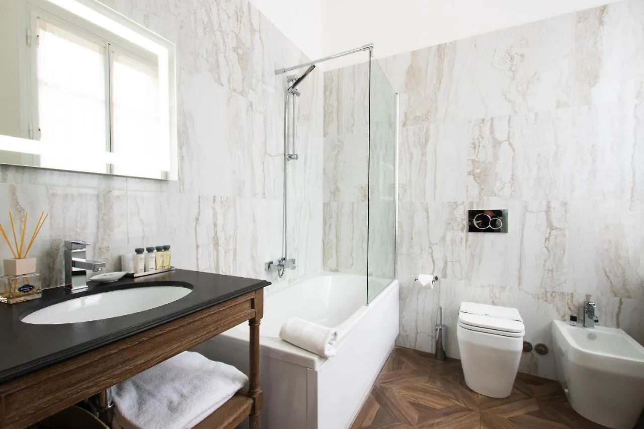 Kf Deluxe B&B Florence 2*,  Italy